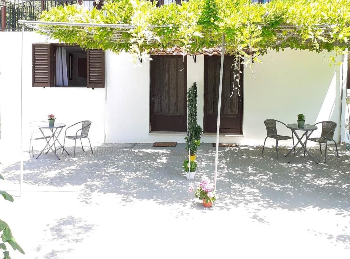 Daphnes Apartments Radzaklí Kültér fotó